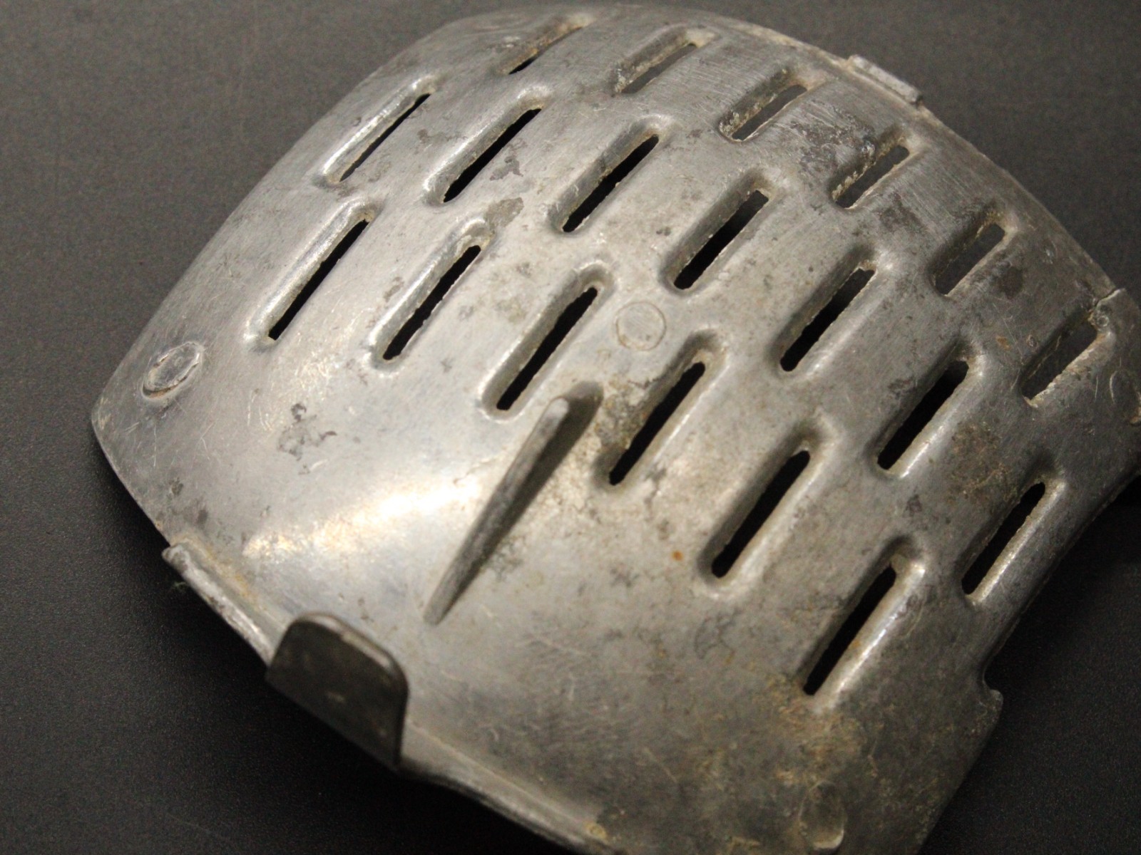 Vintage Wear Ever Aluminum Citrus Juice Squeezer Strainer Hand Press USA - Image 11