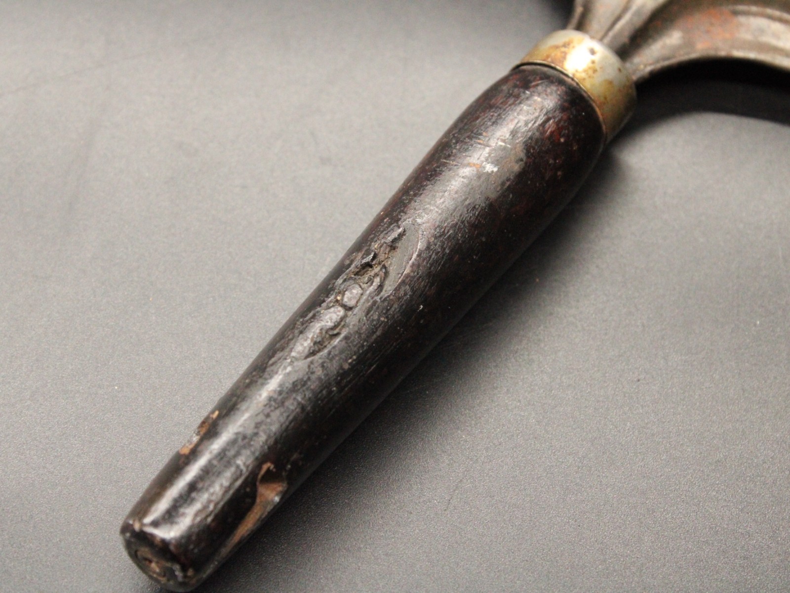 Antique Round Metal Stove Top 8" Heat Diffuser/Warmer Flame Tamer Wood Handle - Image 3