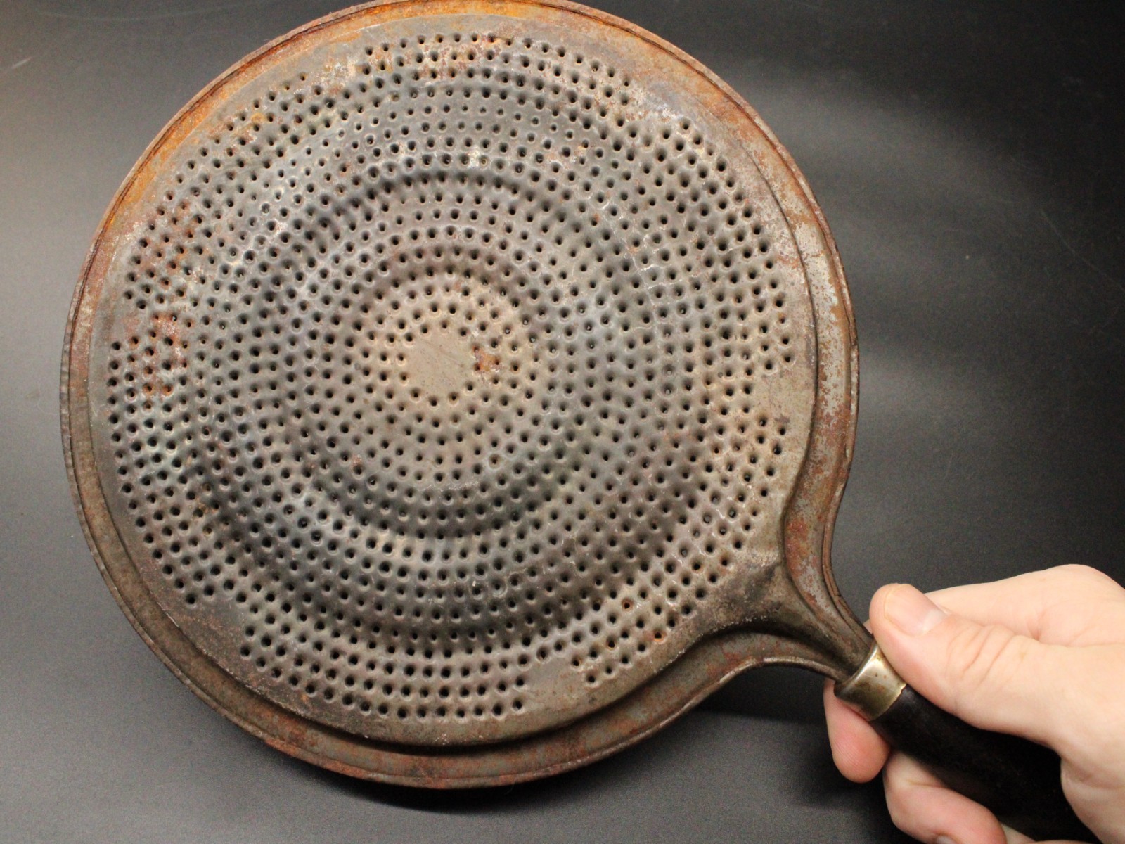 Antique Round Metal Stove Top 8" Heat Diffuser/Warmer Flame Tamer Wood Handle - Image 5