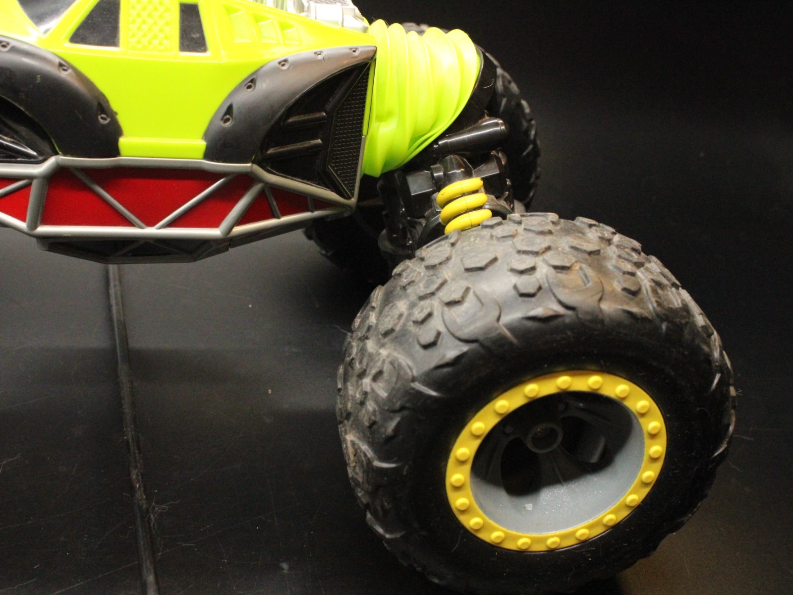 2009 Tonka Ricochet 4 X 4 Rock Crawler RC Car  - With Remote & Charger TESTED! - Image 14