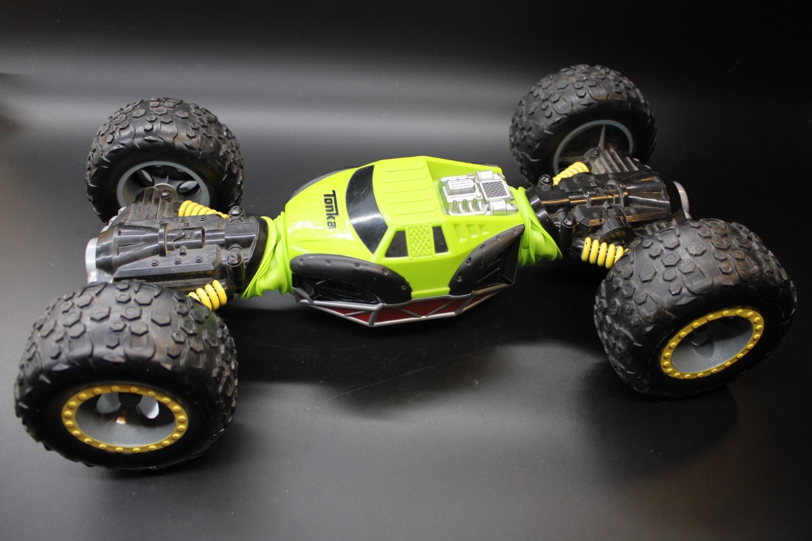 2009 Tonka Ricochet 4 X 4 Rock Crawler RC Car  - With Remote & Charger TESTED! - Image 24