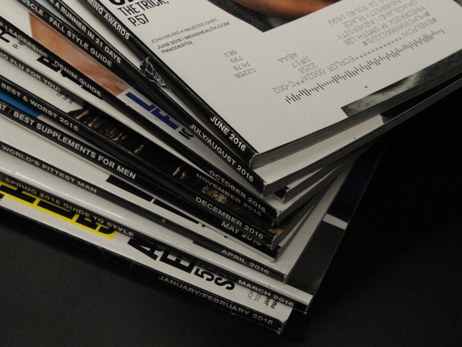 Men's Health Magazine Lot 2016 Complete Year (10 Issues) - Image 3