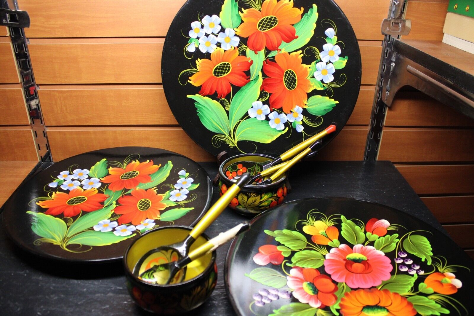 Ukraine Hand Painted Wooden Decor Set 3 Plates 5 Wooden Spoons Khokhloma