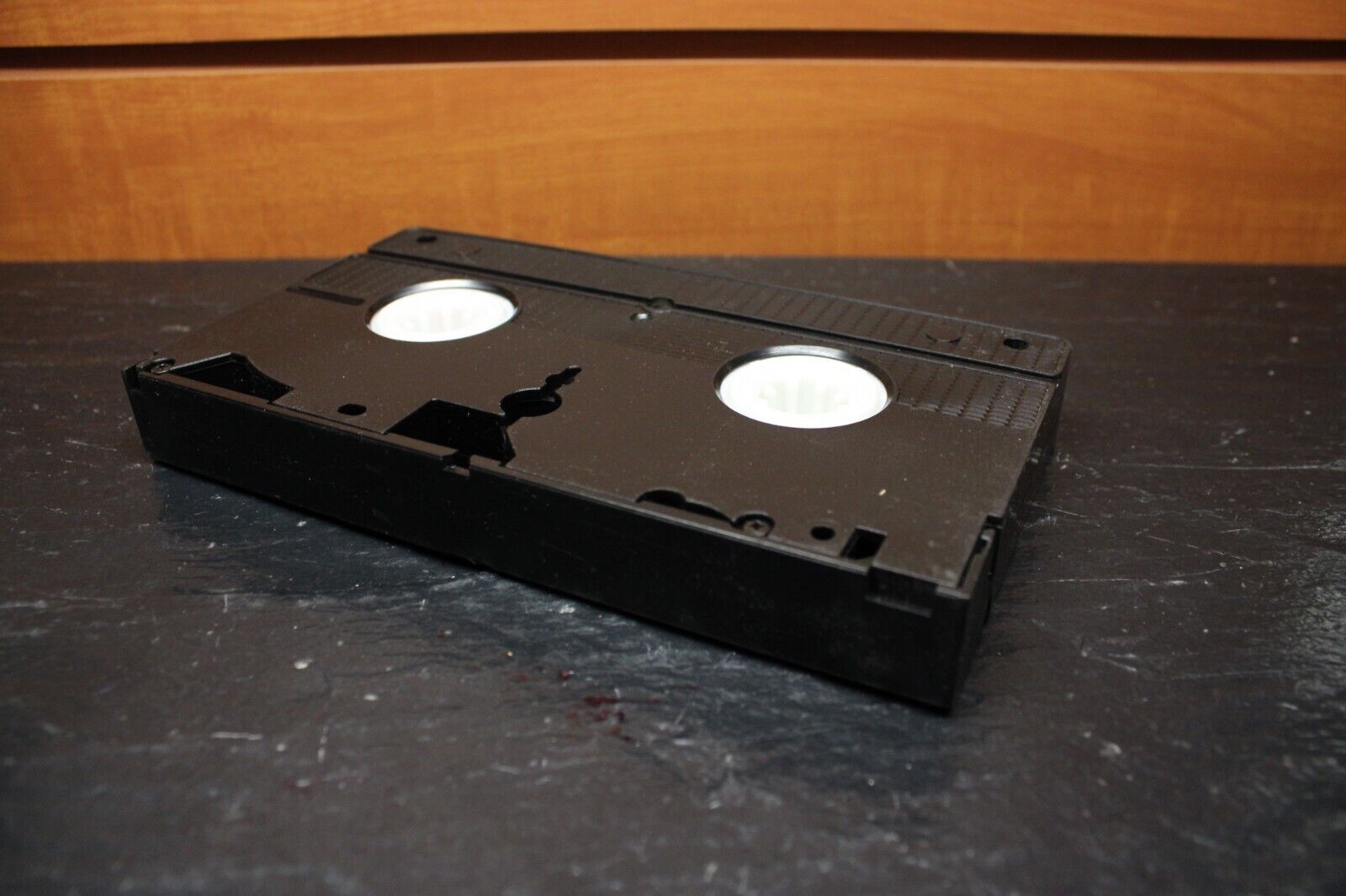 VHS "Sands of Iwo Jima" John Wayne, John Agar, Adele Mara (1949, 1988) Colorized - Image 5