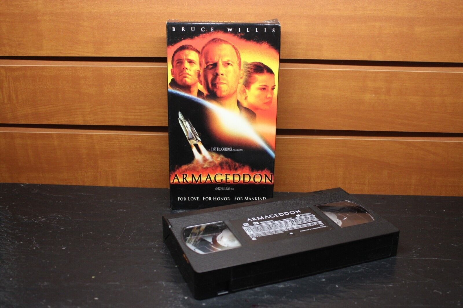 VHS "Armageddon" (1998) Bruce Willis Billy Bob Thornton Liv Tyler Ben Affleck