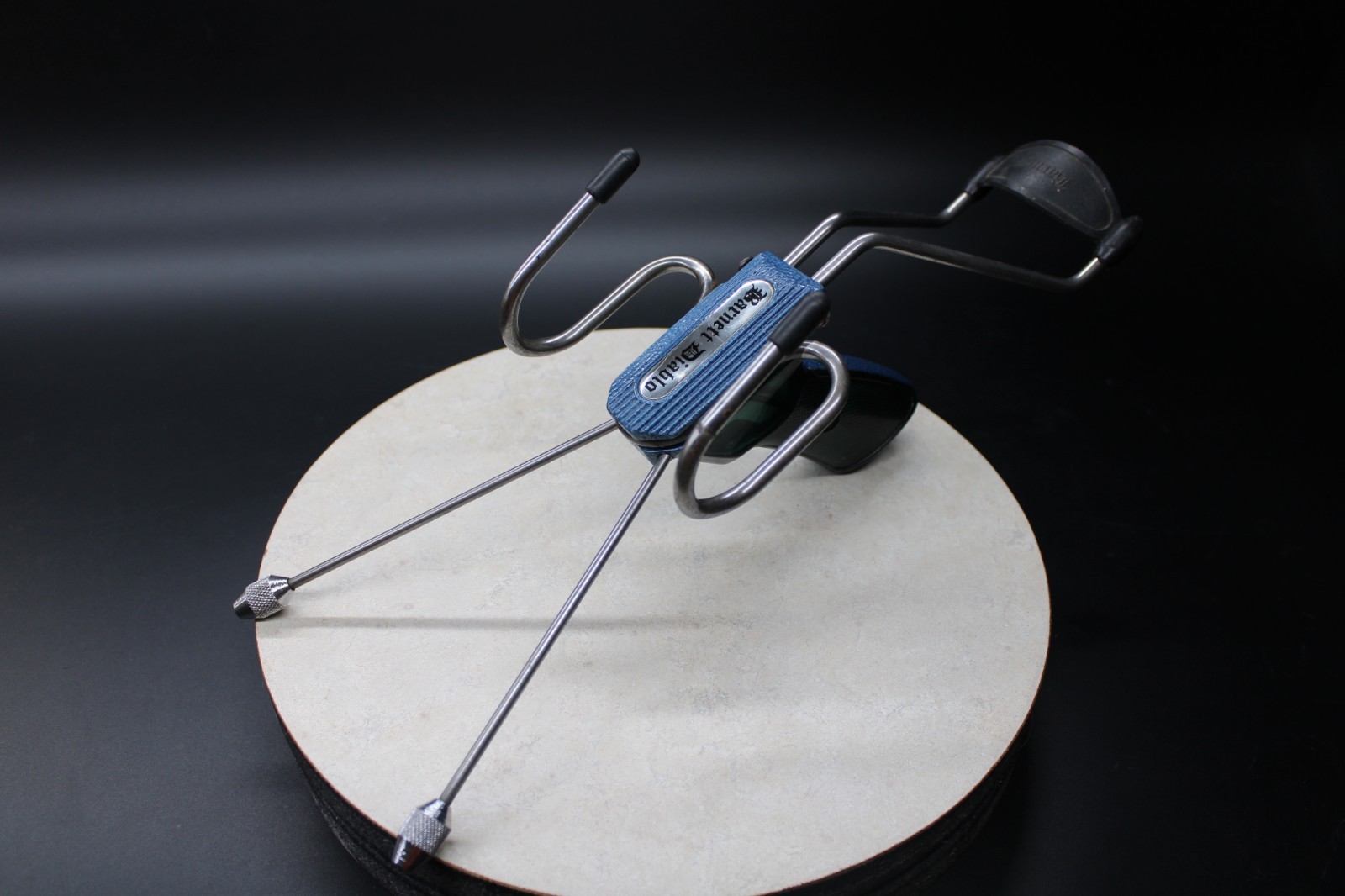 Vintage Slingshot - Barnett Diablo Wrist Roket Catapult With Pistol Grip - Image 3