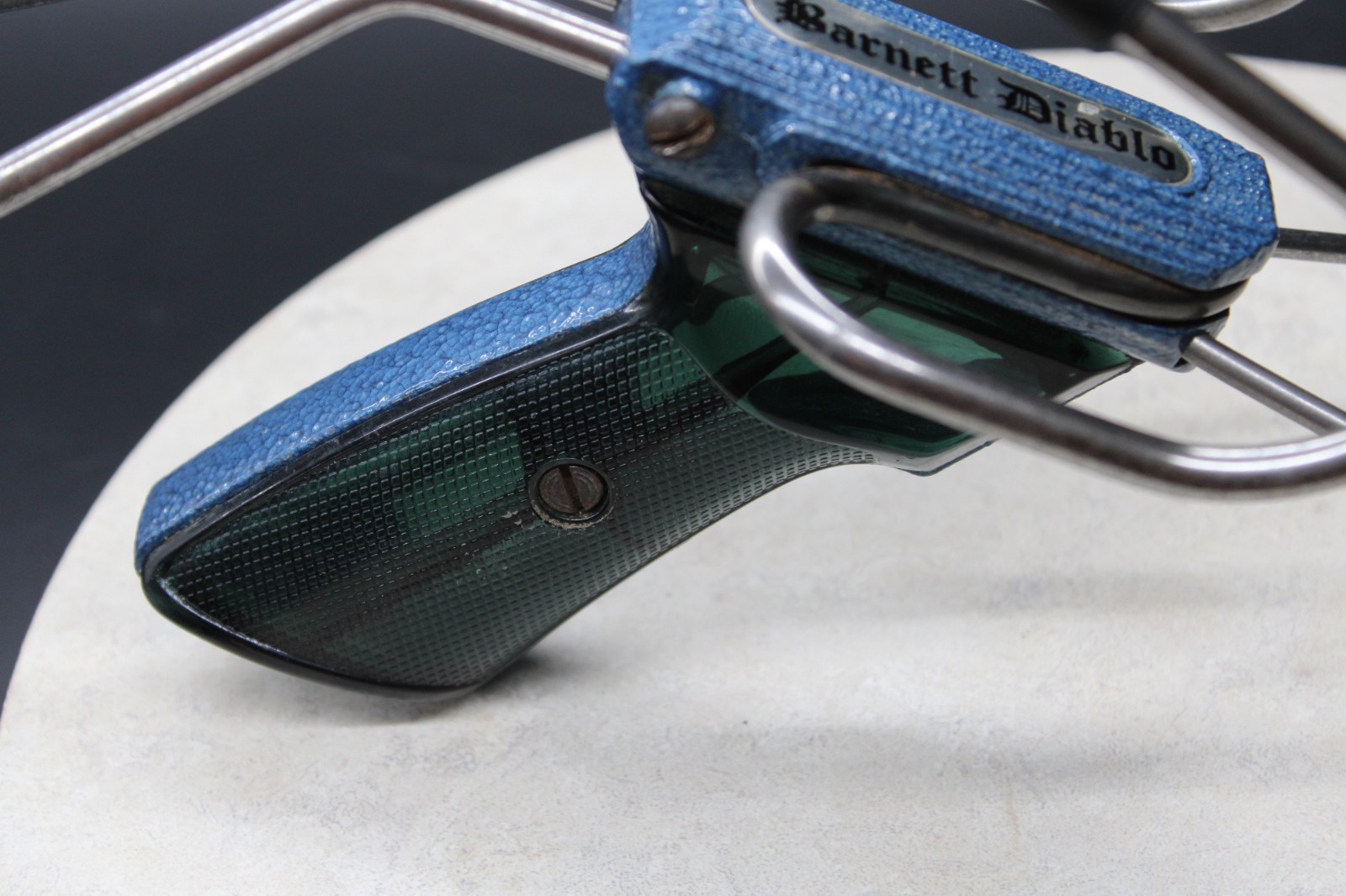 Vintage Slingshot - Barnett Diablo Wrist Roket Catapult With Pistol Grip - Image 7