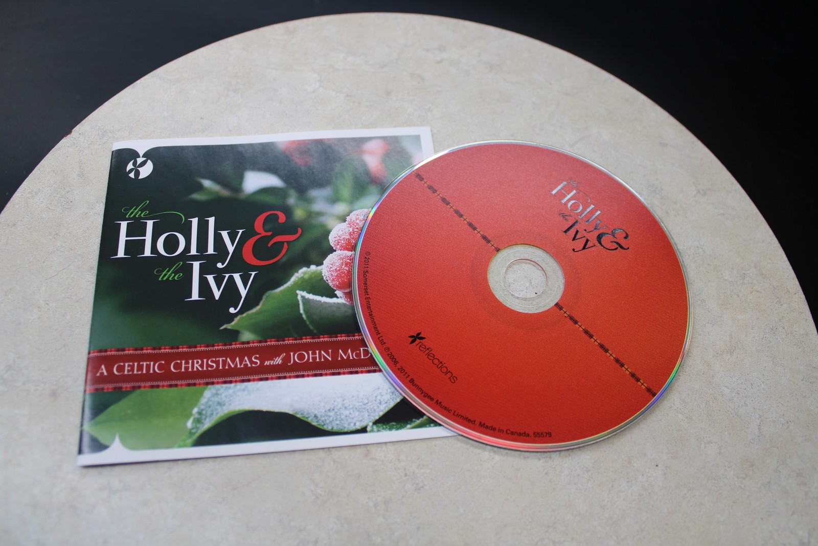 John McDerMott - The Holly & the Ivy - A Celtic Christmas