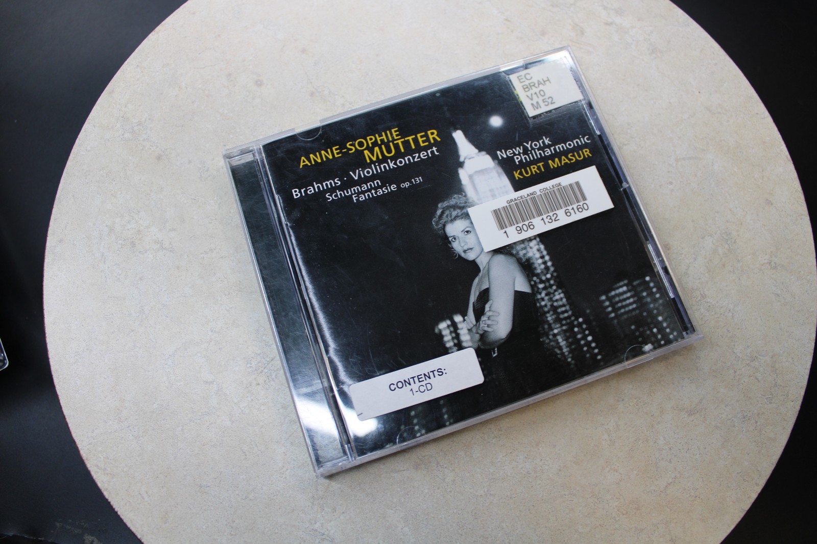 Annie Sophie Mutter - Brahsm Violinkonzert New York Philharmonic